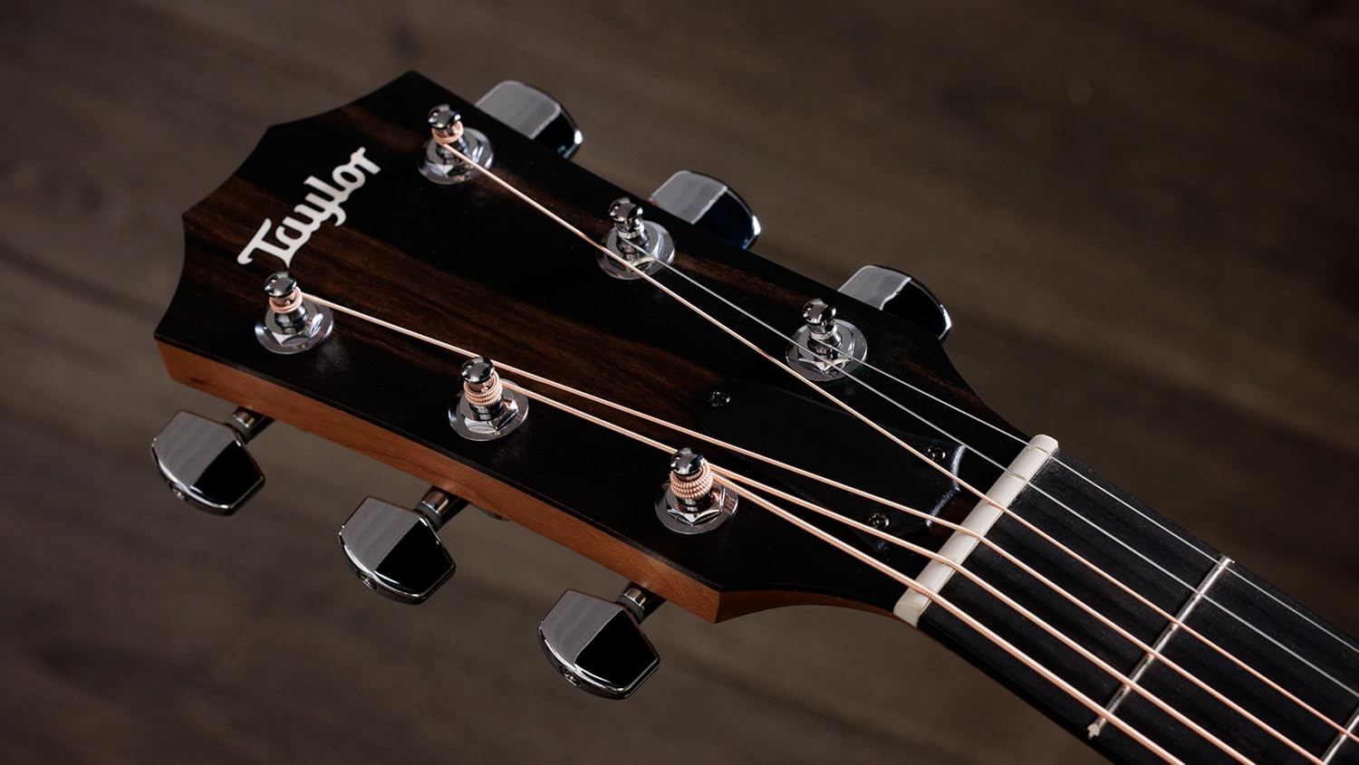 Taylor 114ce Grand Auditorium Acoustic-Electric Guitar with Structured Gig Bag — view 5