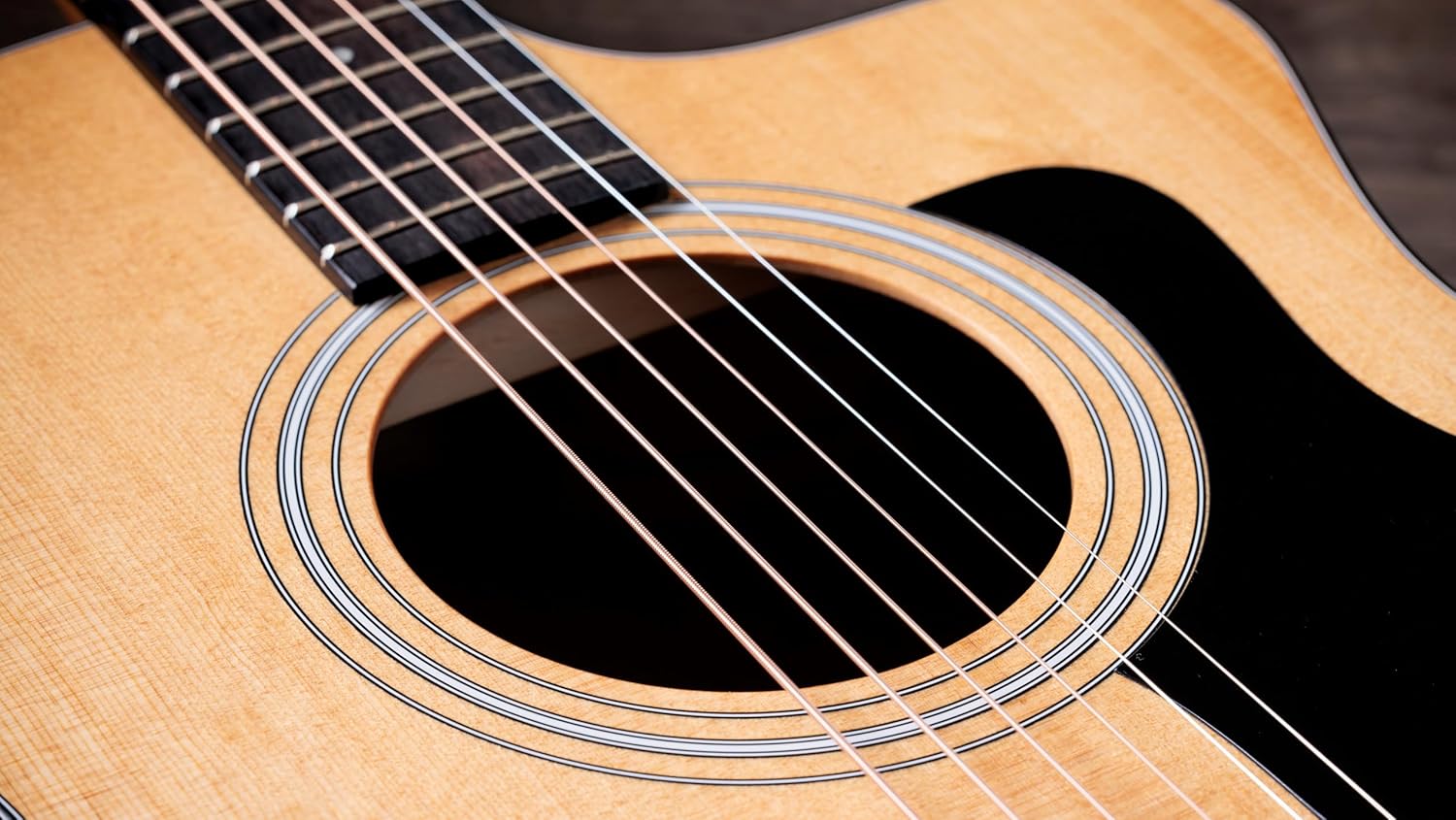 Taylor 114ce Grand Auditorium Acoustic-Electric Guitar with Structured Gig Bag — view 7