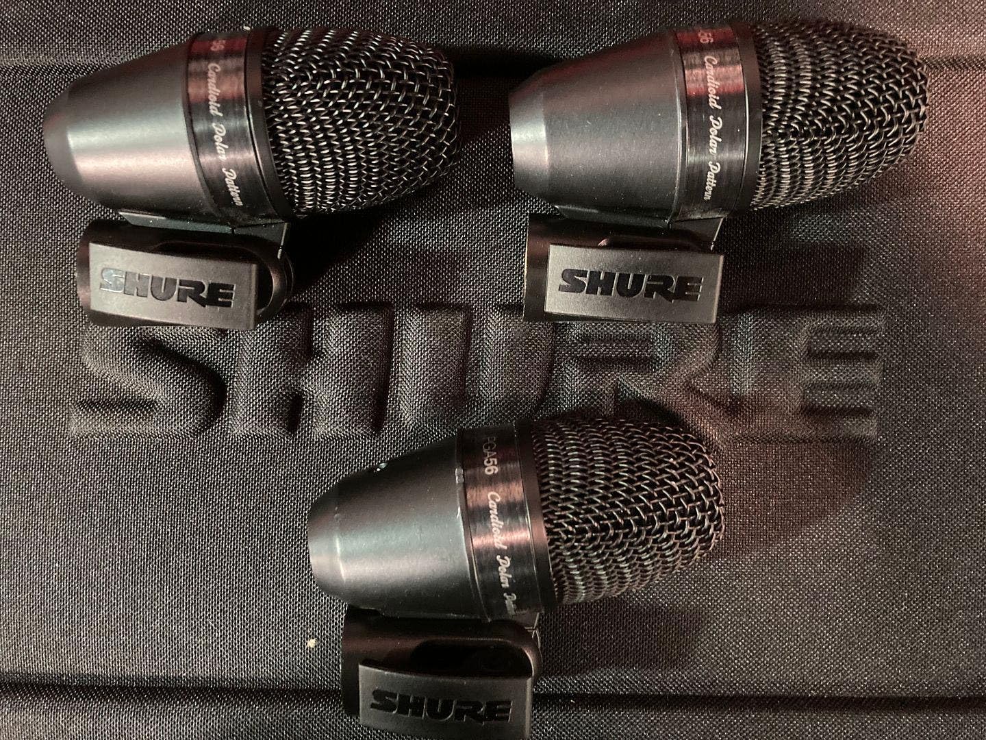 Shure PG ALTA 7-Piece Drum Microphone Kit for Performing and Recording Drummers - Includes Mics, Mounts and Cables with options for Kick Drums, Snare, Rack/Floor Toms, Congas and Cymbals (PGADRUMKIT7) — view 2